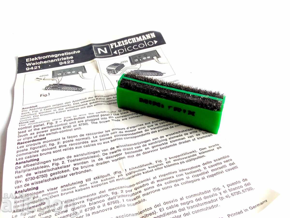 Minitrix 66623 N/1:160 Четка за почистване на локомотиви с цена 20.00 лв. | € 10.23 Minitrix 66623 N/1:160 Четка за почистване на локомотиви с цена 20.00 лв. | € 10.23