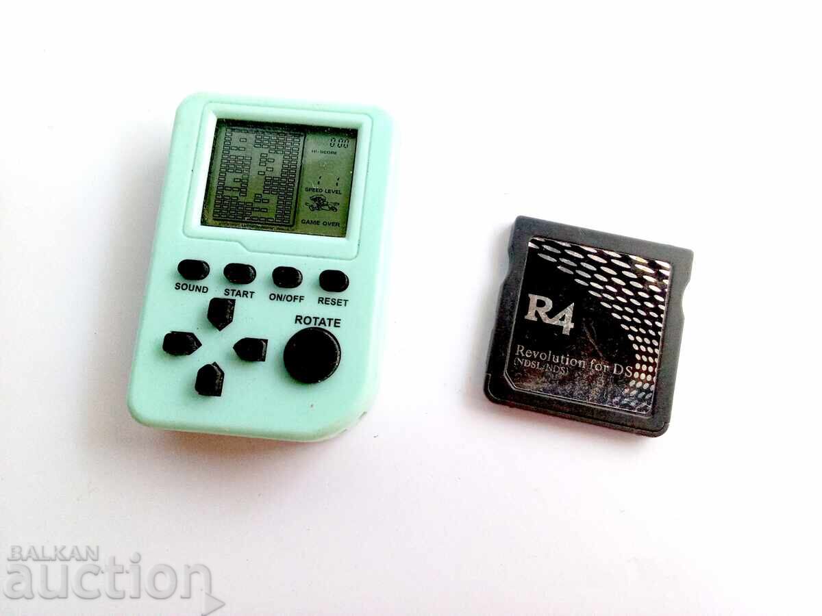 Retro Tetris, mini joc portabil și card R4 pentru Nintendo