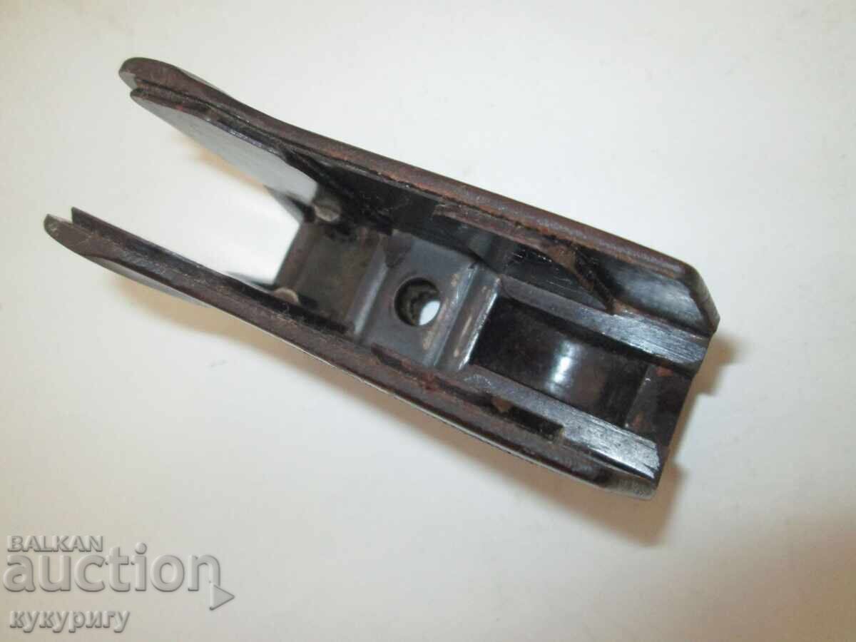 Доставка на Стара бакелитена дръжка ръкохватка от пистолет Макаров ПМ