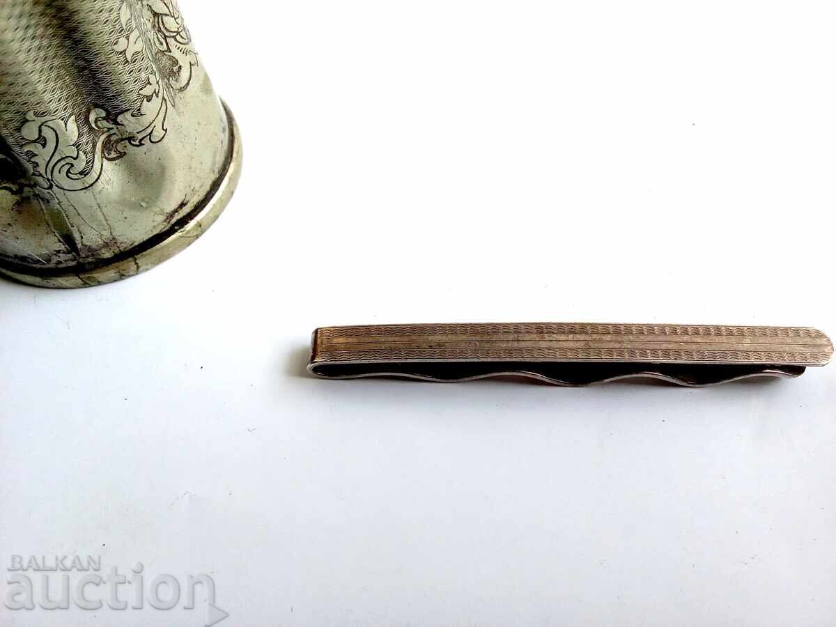 Παράδοση Μικρό φλιτζάνι και τσιμπίδα