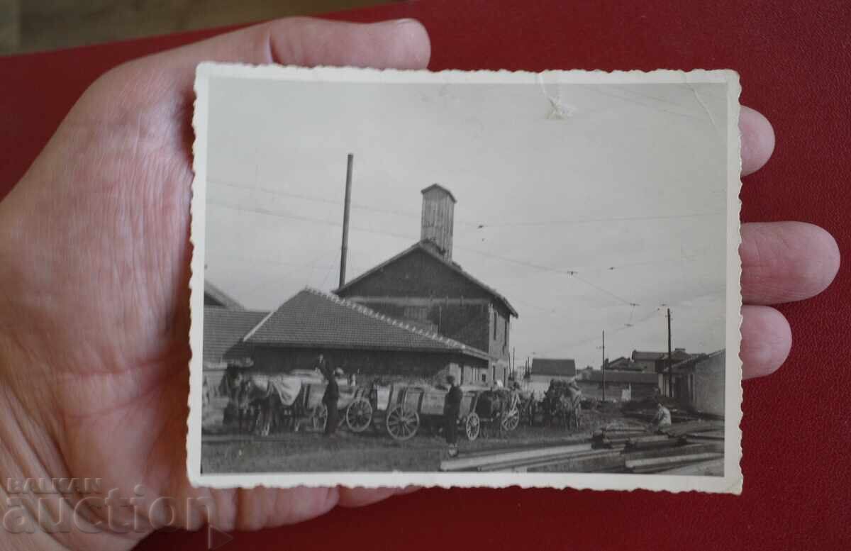 Εργοστάσιο καροτσιών με τιμή 2.00 BGN | € 1.02 Εργοστάσιο καροτσιών με τιμή 2.00 BGN | € 1.02