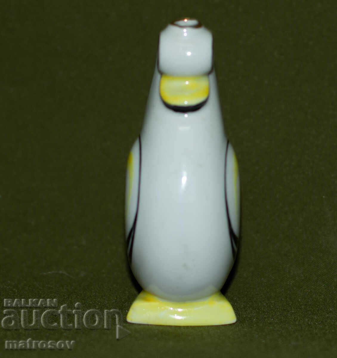 Βουλγαρικό διακοσμητικό πορσελάνινο ειδώλιο πάπιας με τιμή 80.00 BGN | € 40.90