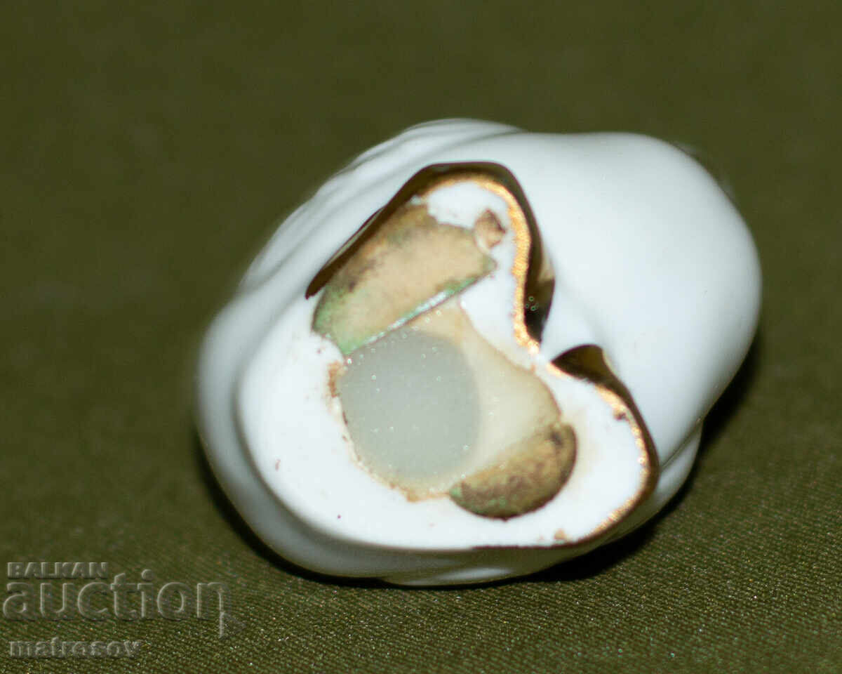 Стара декоративна порцеланова статуетка на пате - 6