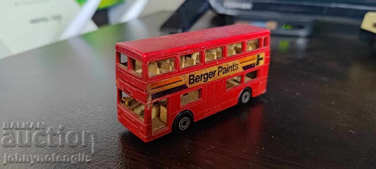 2 bucăți autobuze Matchbox 2 bucăți autobuze Matchbox