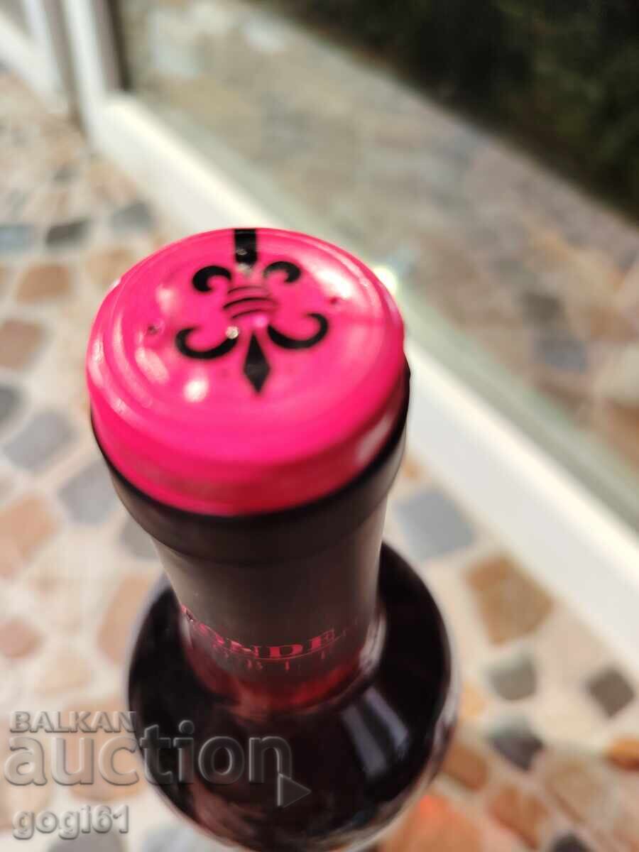 Δύο μπουκάλια παλιά κρασιά - 6 Δύο μπουκάλια παλιά κρασιά - 6