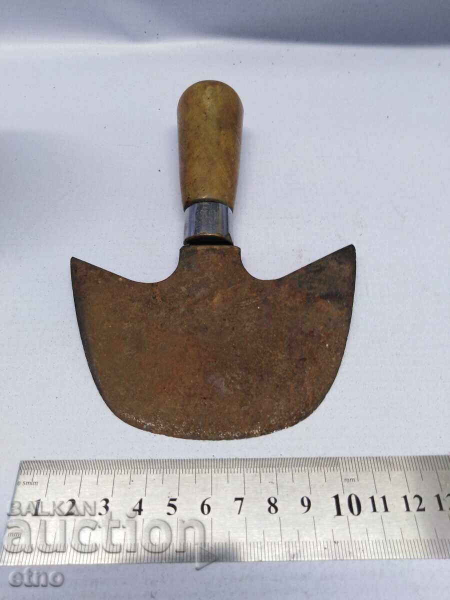 OLD SARAH KNIFE with price 15.00 BGN | € 7.67 OLD SARAH KNIFE with price 15.00 BGN | € 7.67