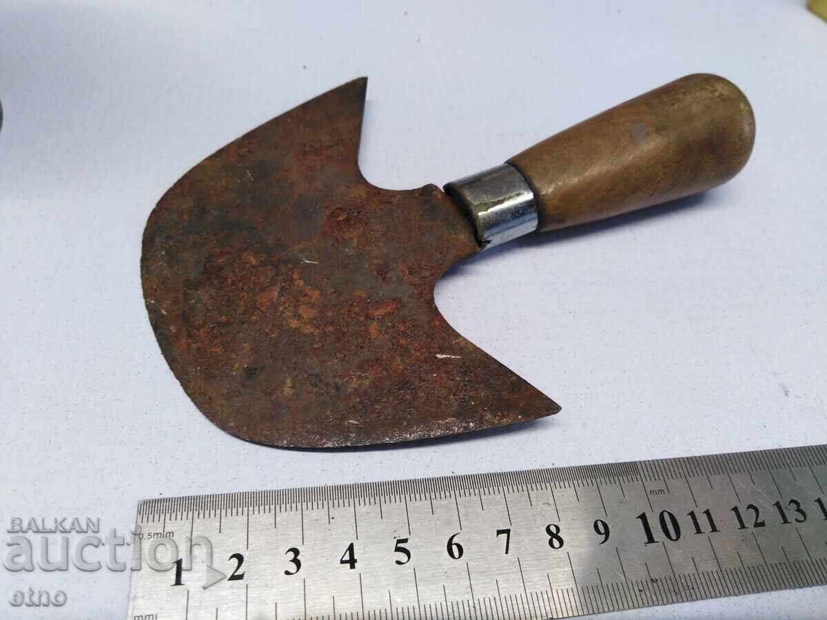 Auction OLD SARAH KNIFE Auction OLD SARAH KNIFE