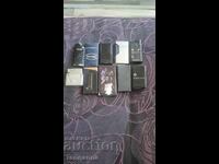 O mulțime de brichete