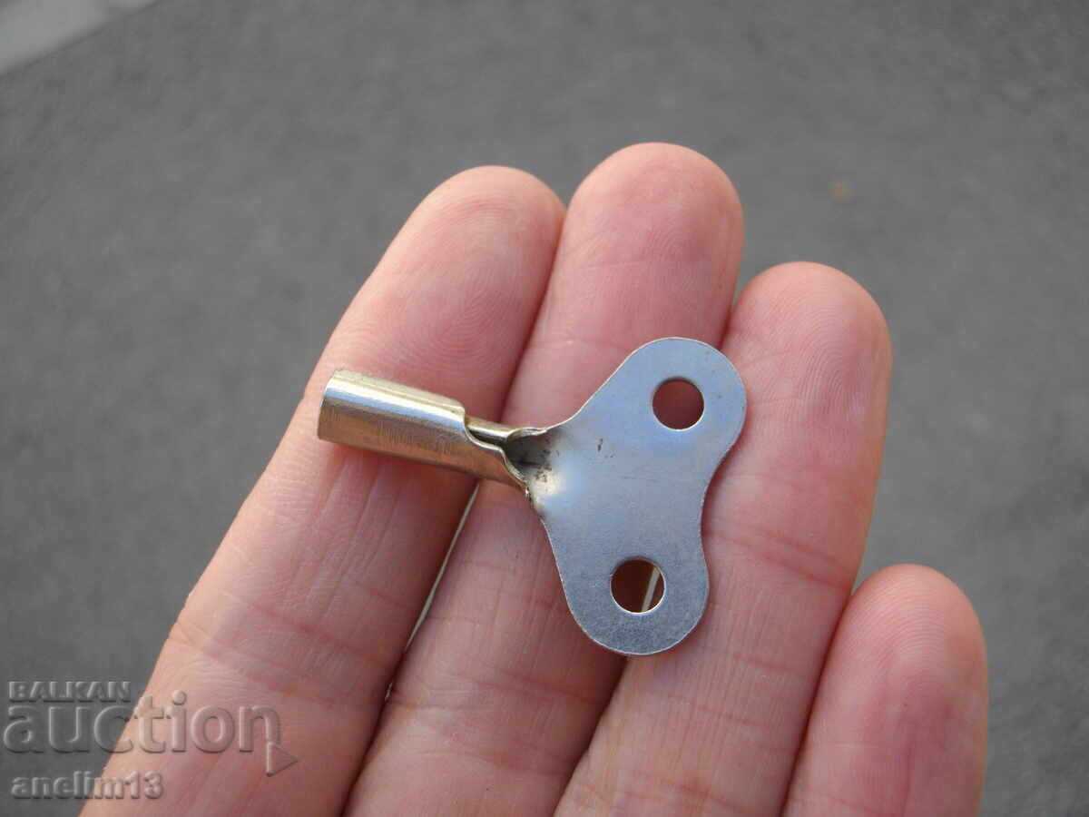 OLD KEY KEY FOR MECHANICAL TOY OR CLOCK