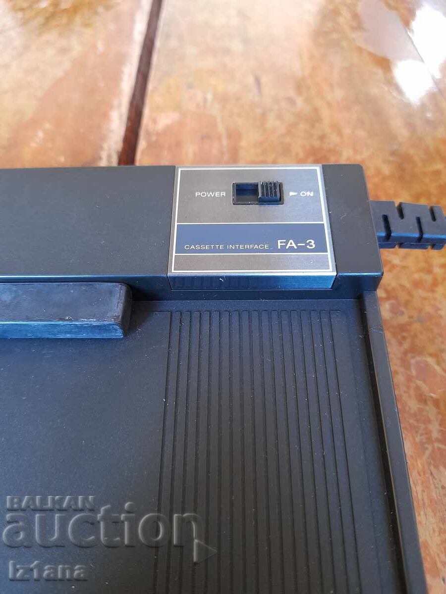 Interfață casetă Casio FA-3 cu preț 100.00 BGN | € 51.13