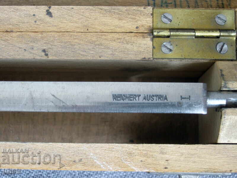 Reichert Austria Microscopic Dissection Knife with Case with price 40.00 BGN | € 20.45