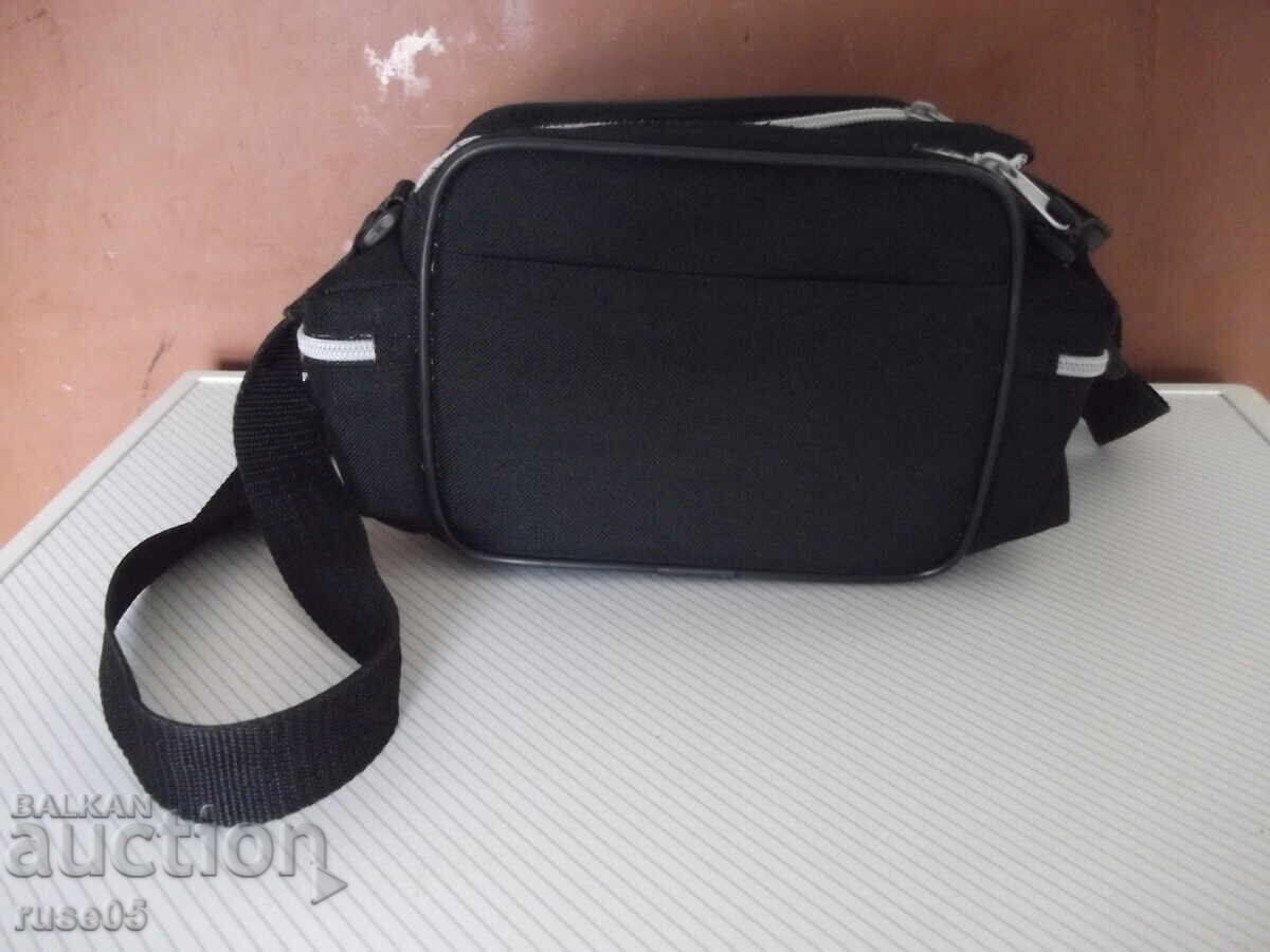 Delivery of "Vivanco" bag for camera, camcorder, and others