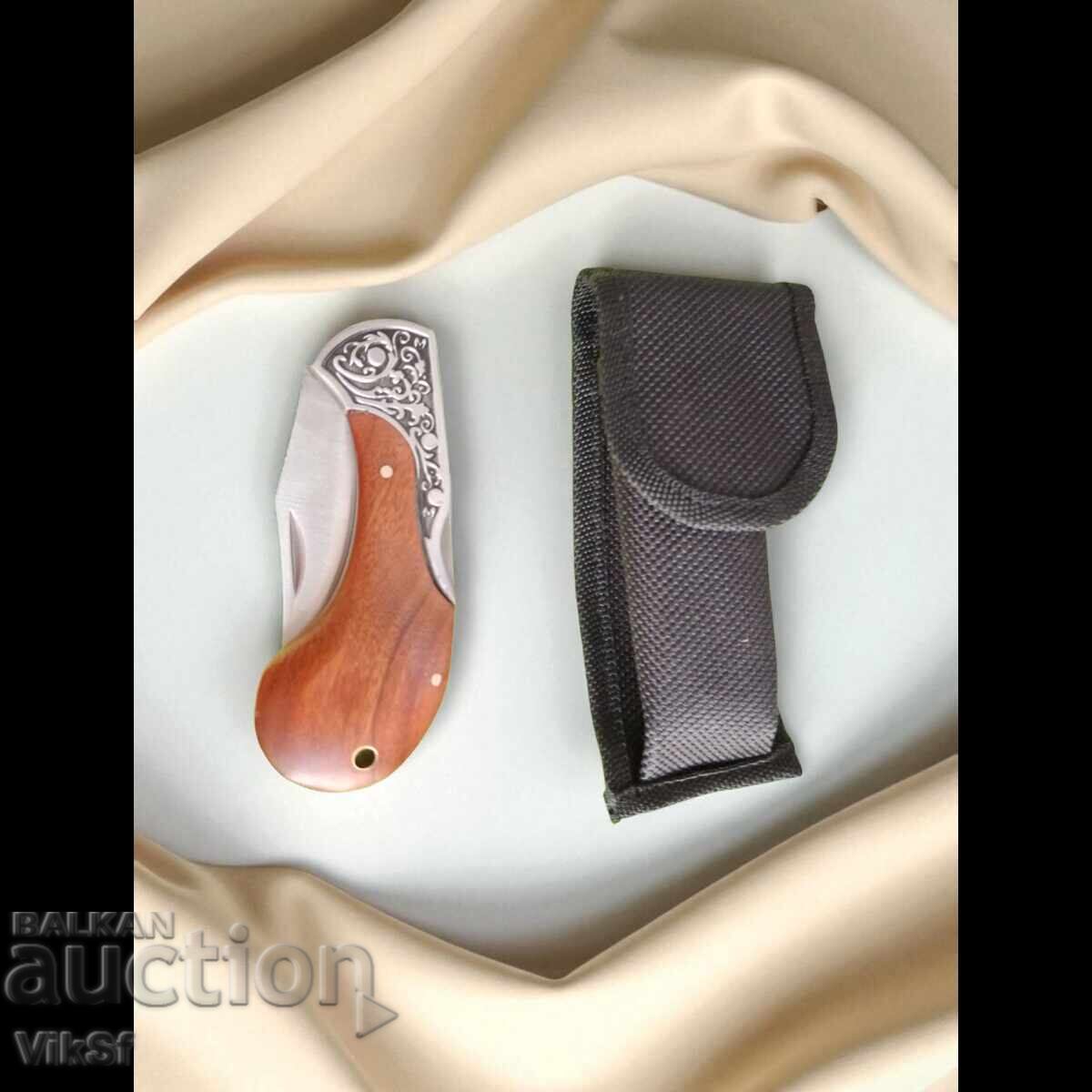 Παράδοση Sgŭvaem μαχαίρι χαραγμένο "Woodland Classic" – ξύλινη λαβή