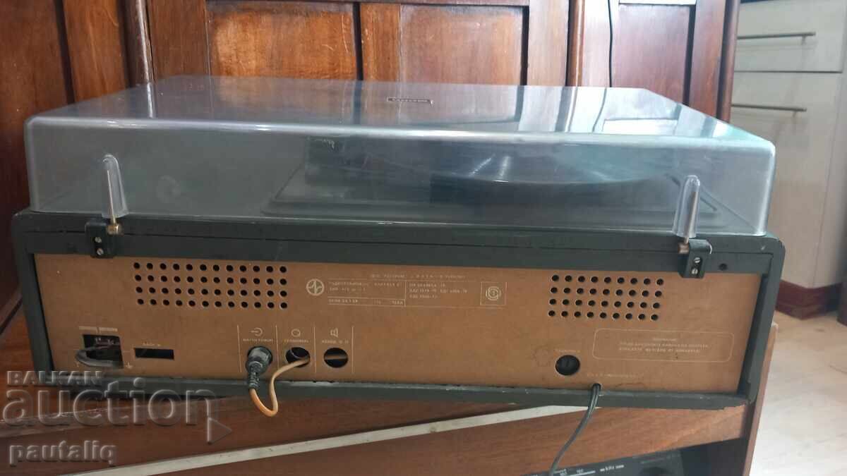 Ραδιογραμμόφωνο Καντάτα 4 - 5 Ραδιογραμμόφωνο Καντάτα 4 - 5