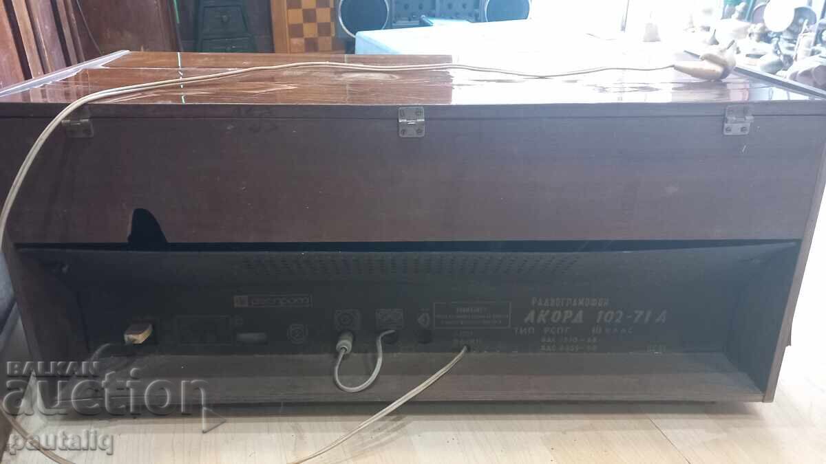 Delivery of Radiogramophone Accord 102-71 A Delivery of Radiogramophone Accord 102-71 A