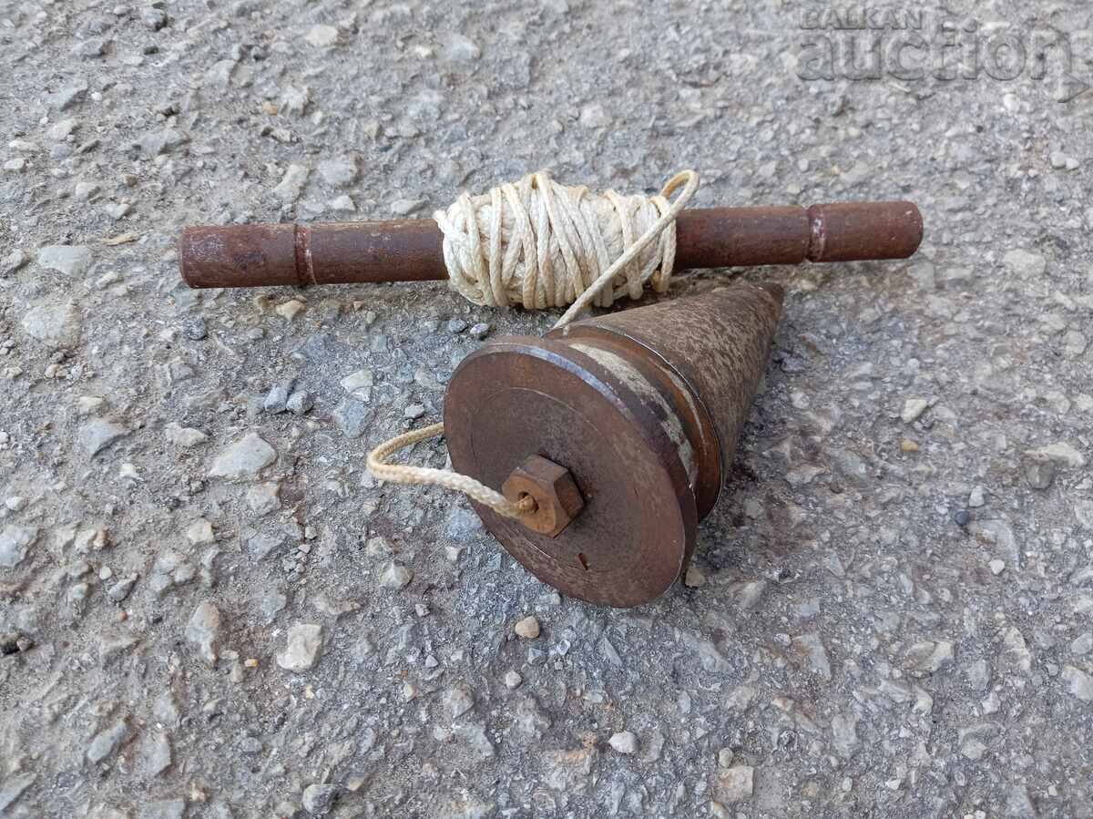 Δημοπρασία Μεγάλο, τεράστιο αλφάδι οικοδόμου