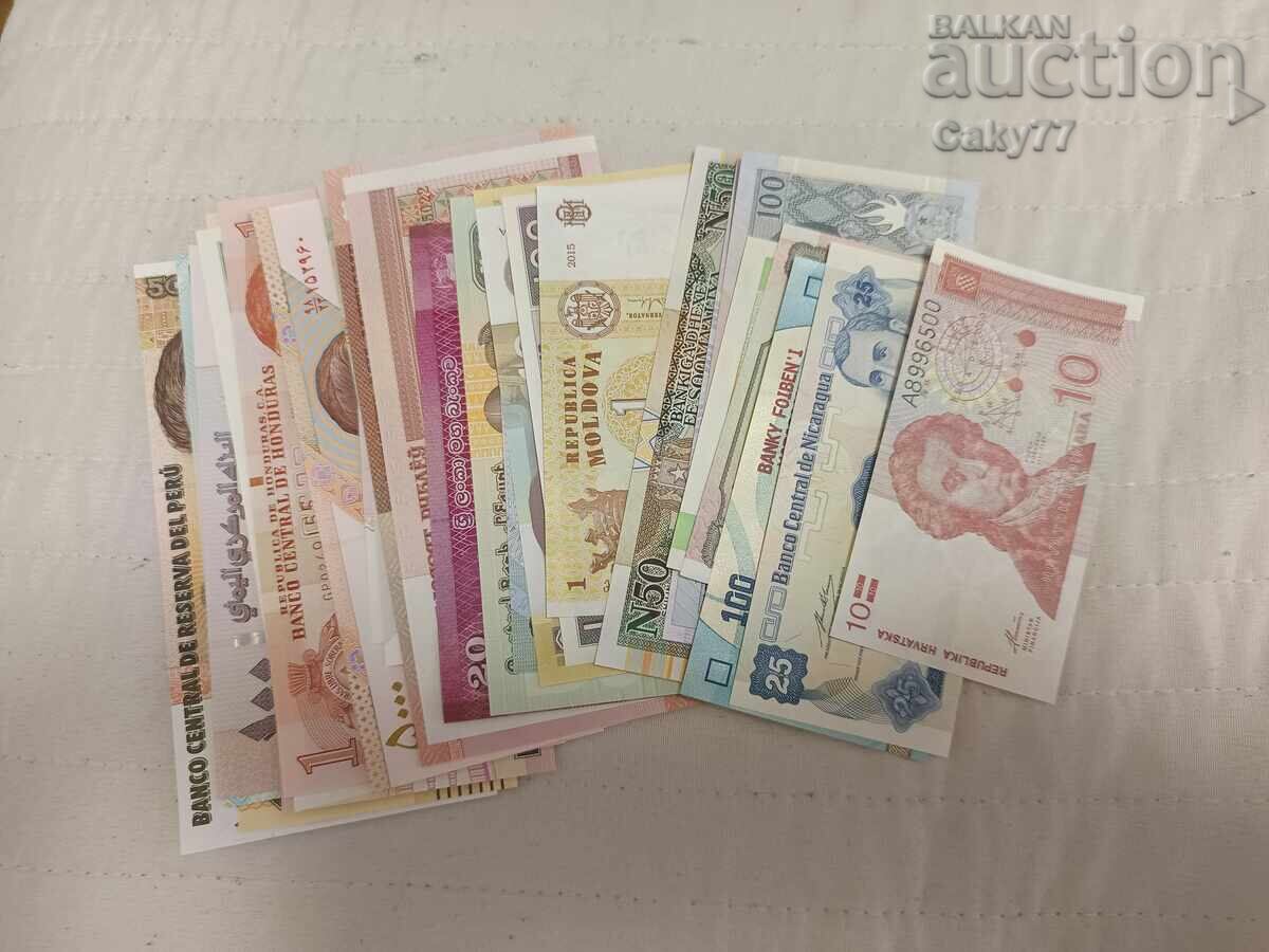 32 UNC banknotes 32 UNC banknotes