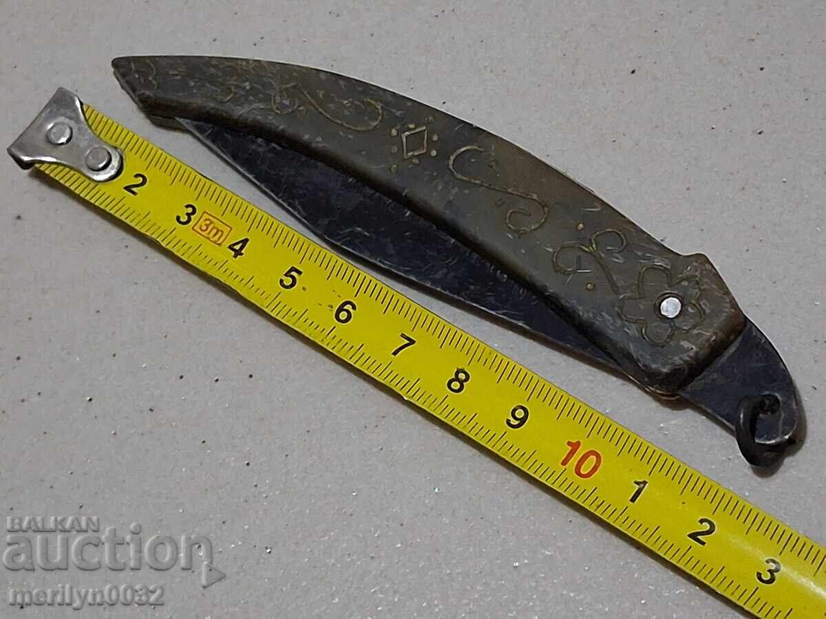 Παράδοση Παλιό μαχαίρι, σουγιάς, τσεκούρι