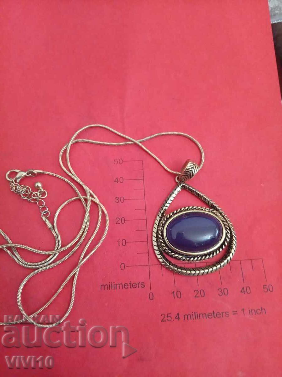 Colier vechi din lapis lazuli