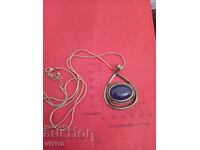 Αρχαίο κολιέ από λάπις λάζουλι