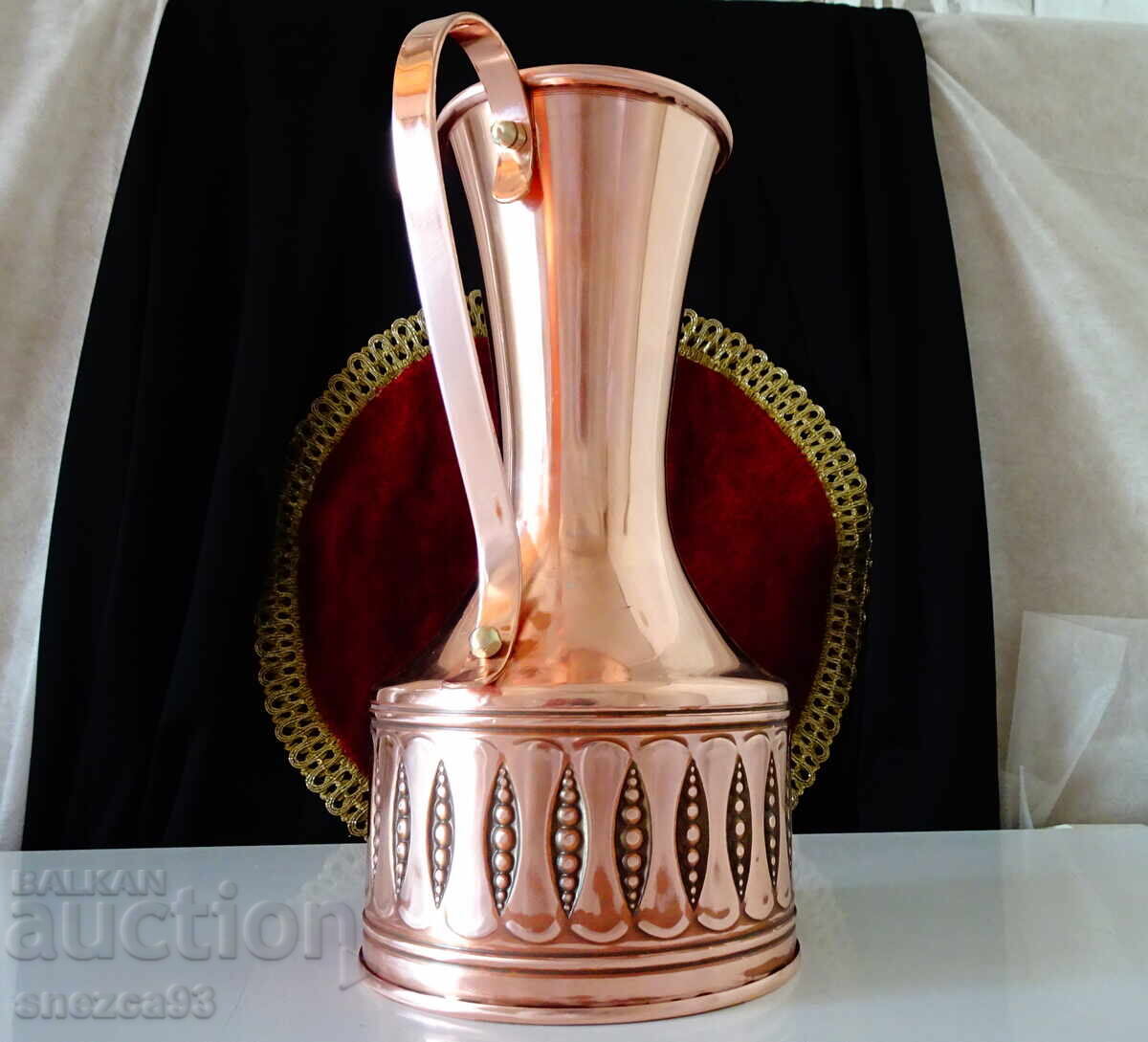 Χάλκινη κανάτα 2 λίτρων, καθαρό κόκκινο μέλι, ανάγλυφο