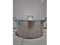 Παλιά μαρκαρισμένη κατσαρόλα με καπάκι αλουμινίου, δεκαετία του '40, μαγειρικό σκεύος κουζίνας