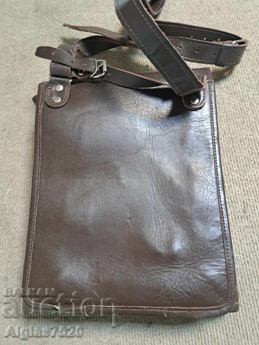 Аукцион Офицерска кожена чанта/ планшета/ Аукцион Офицерска кожена чанта/ планшета/