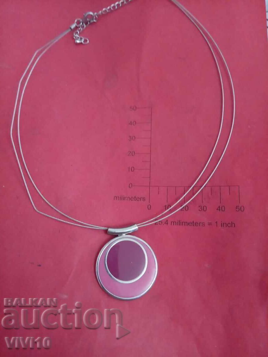 Αρχαίο κολιέ με σμάλτο