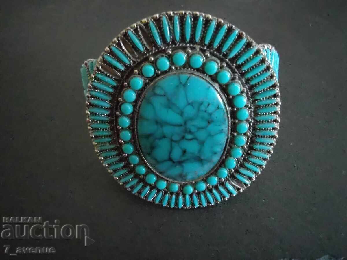 Brățară, masivă, bijuterie remarcabilă, 22.08.25 cu preț 79.00 BGN | € 40.39