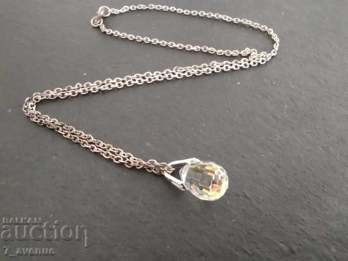 Livrarea Colier cu pandantiv interesant 22.08.25