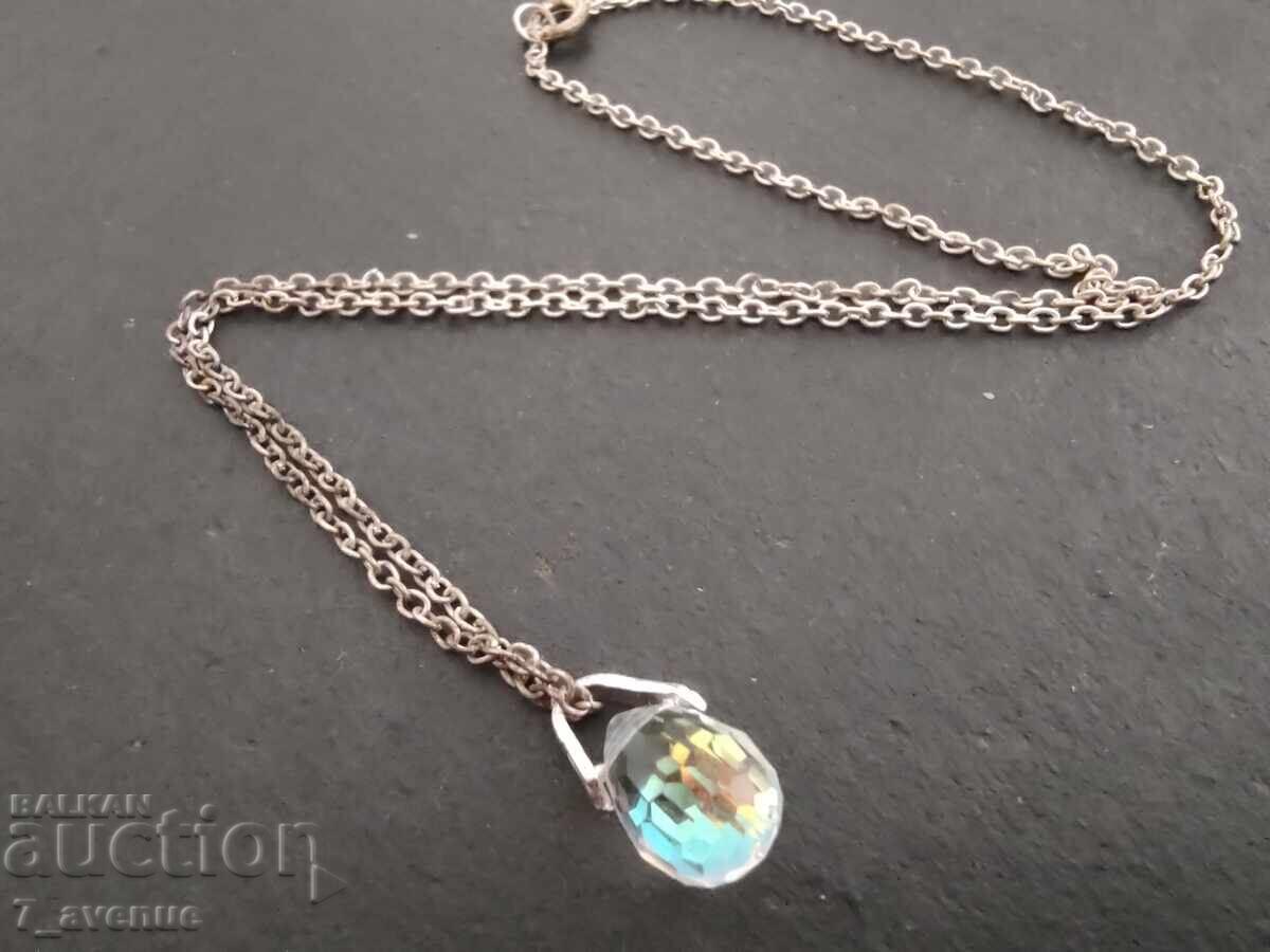 Colier cu pandantiv interesant 22.08.25