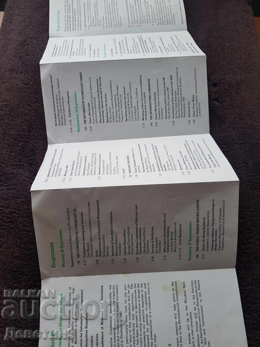 Livrarea Programul "Info'85" Bournemouth, Anglia 1985