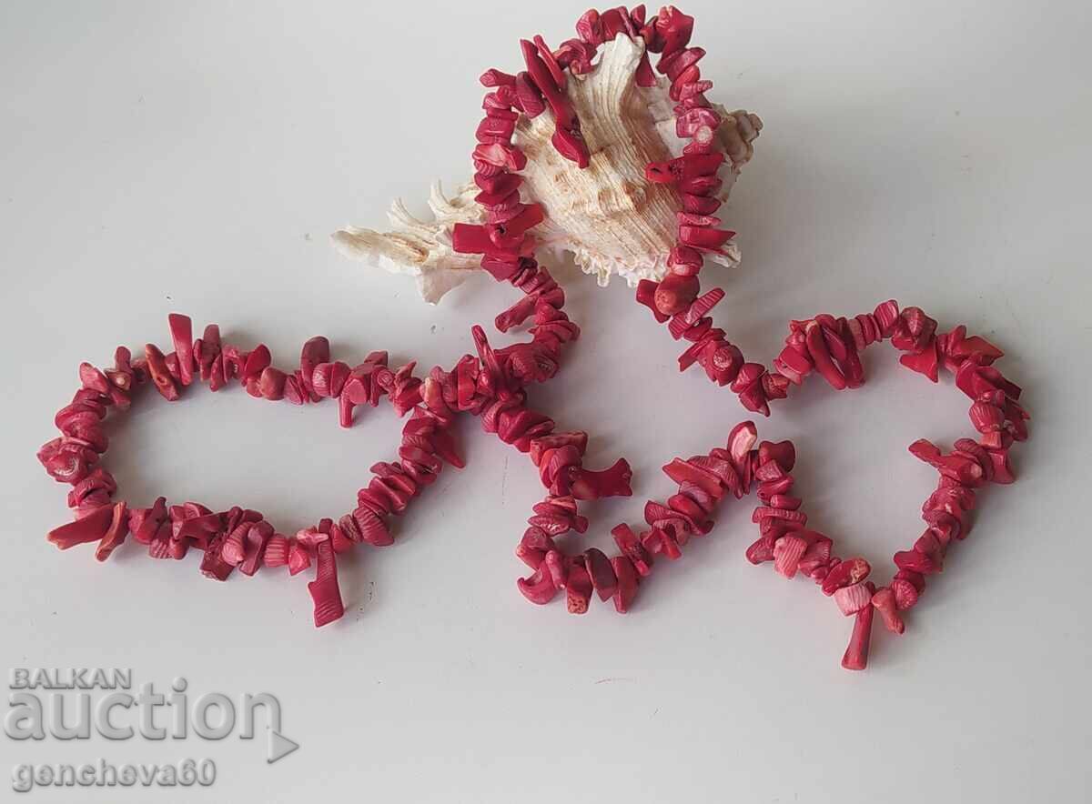 Auction  Necklace made of natural red coral