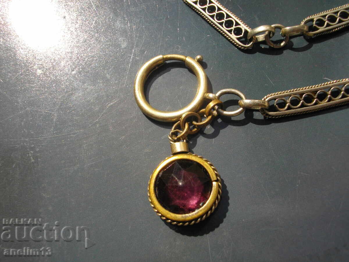 CAZ VECHE CEAS DE BUZUUNAR cu preț 120.00 BGN | € 61.36 CAZ VECHE CEAS DE BUZUUNAR cu preț 120.00 BGN | € 61.36