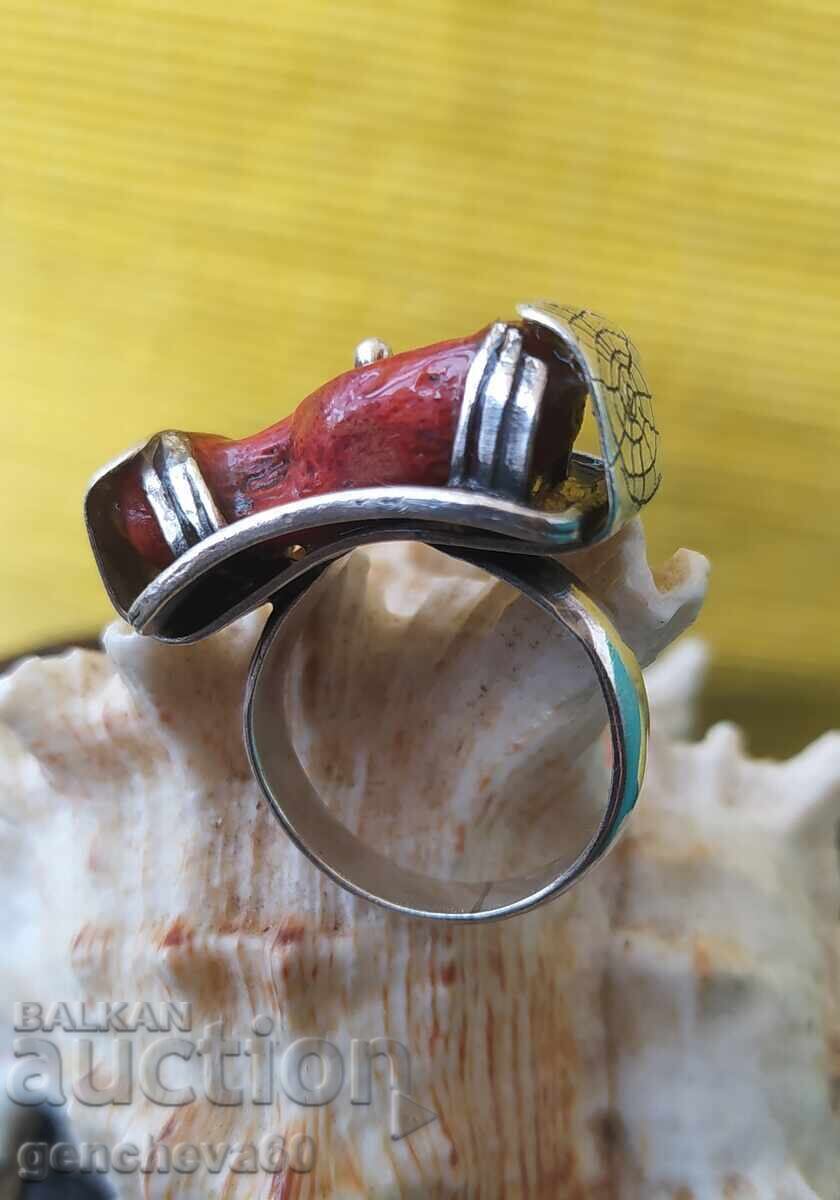 Παράδοση Υπέροχο ασημένιο δαχτυλίδι με κόκκινο κοράλλι/αυτοσχέδιο