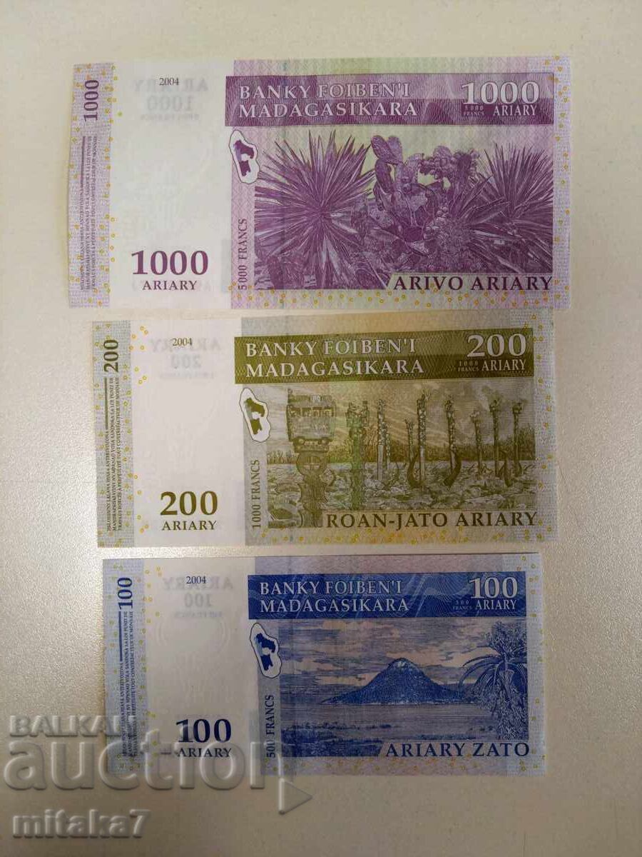 Lot bancnote Madagascar cu preț € 5.00 | 9.78 BGN