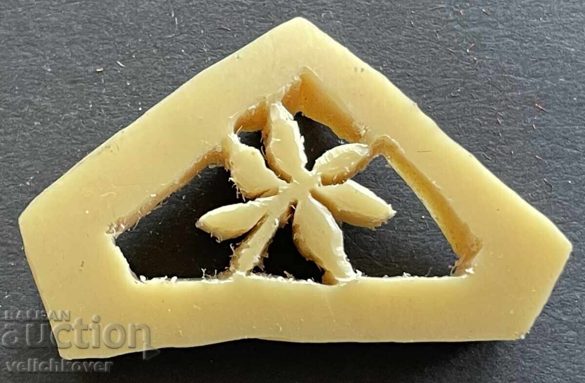 41562 Bulgaria Tourist Badge BTS Edelweiss Made of Bone