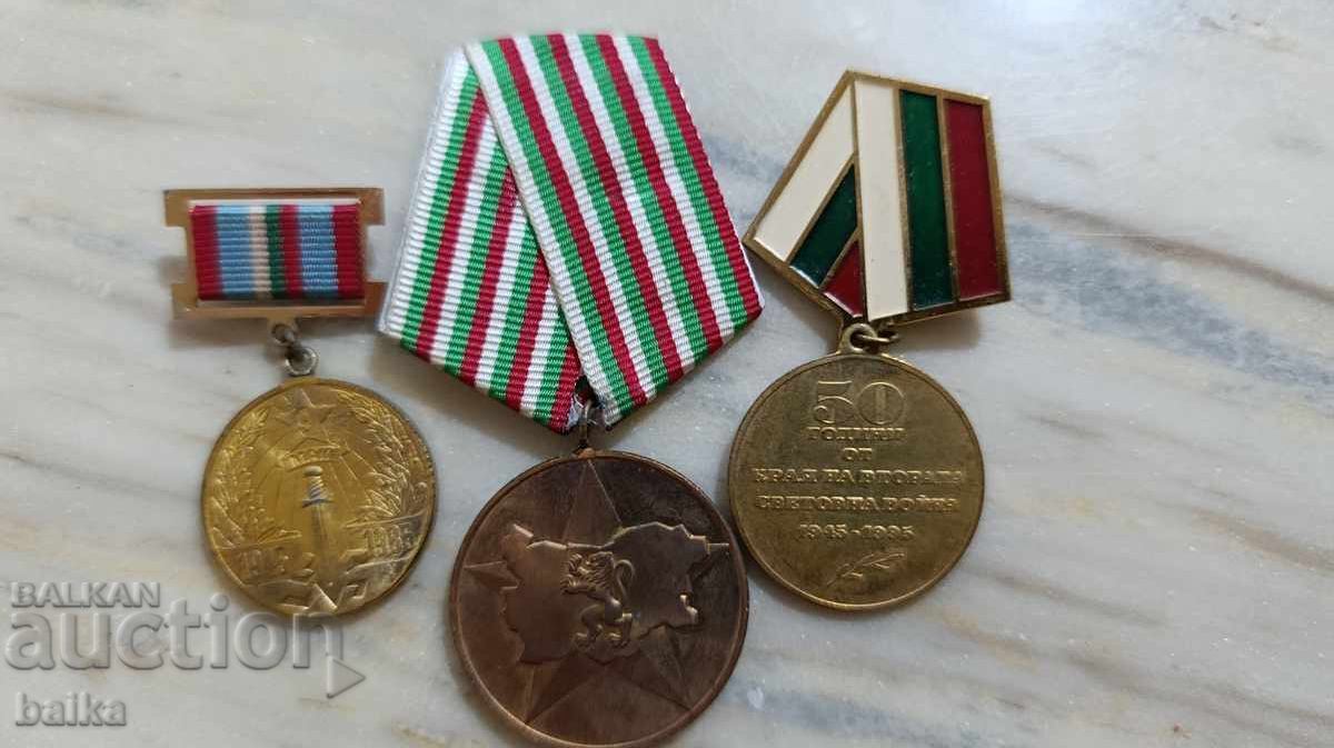 LOT *AWARD MEDALS* LOT *AWARD MEDALS*