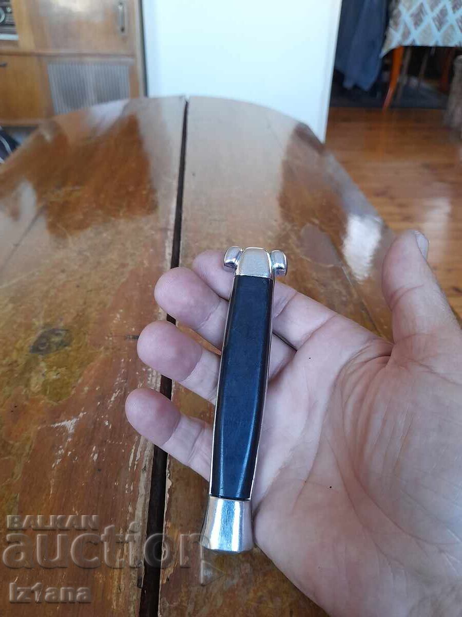 Παράδοση Παλιό αυτόματο μαχαίρι