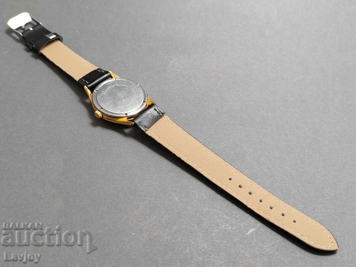 Доставка на *Васток*☭Wastok☭ au 10 позлатен ретро часовник $$$