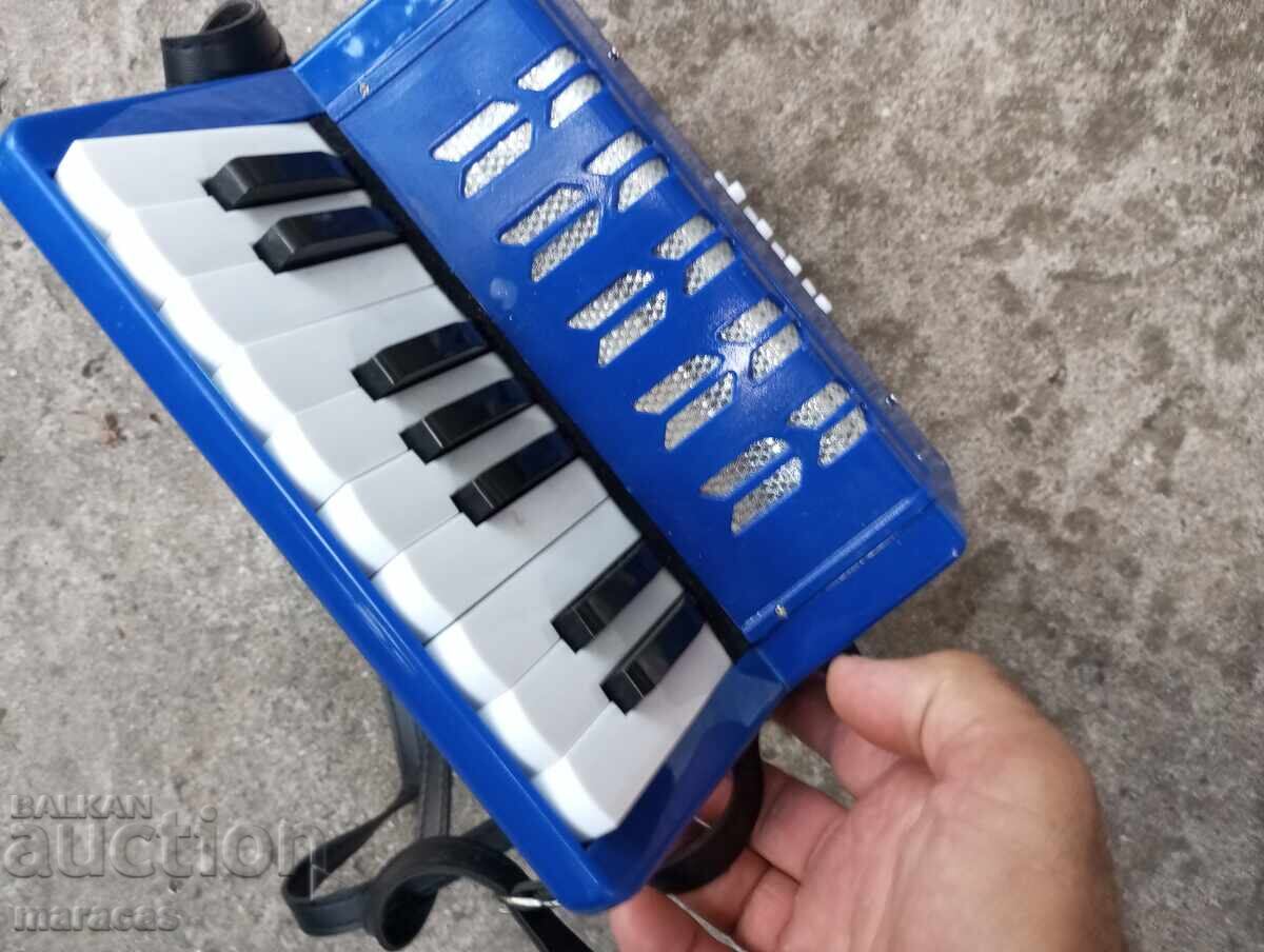 Old children's accordion with price 23.00 BGN | € 11.76 Old children's accordion with price 23.00 BGN | € 11.76