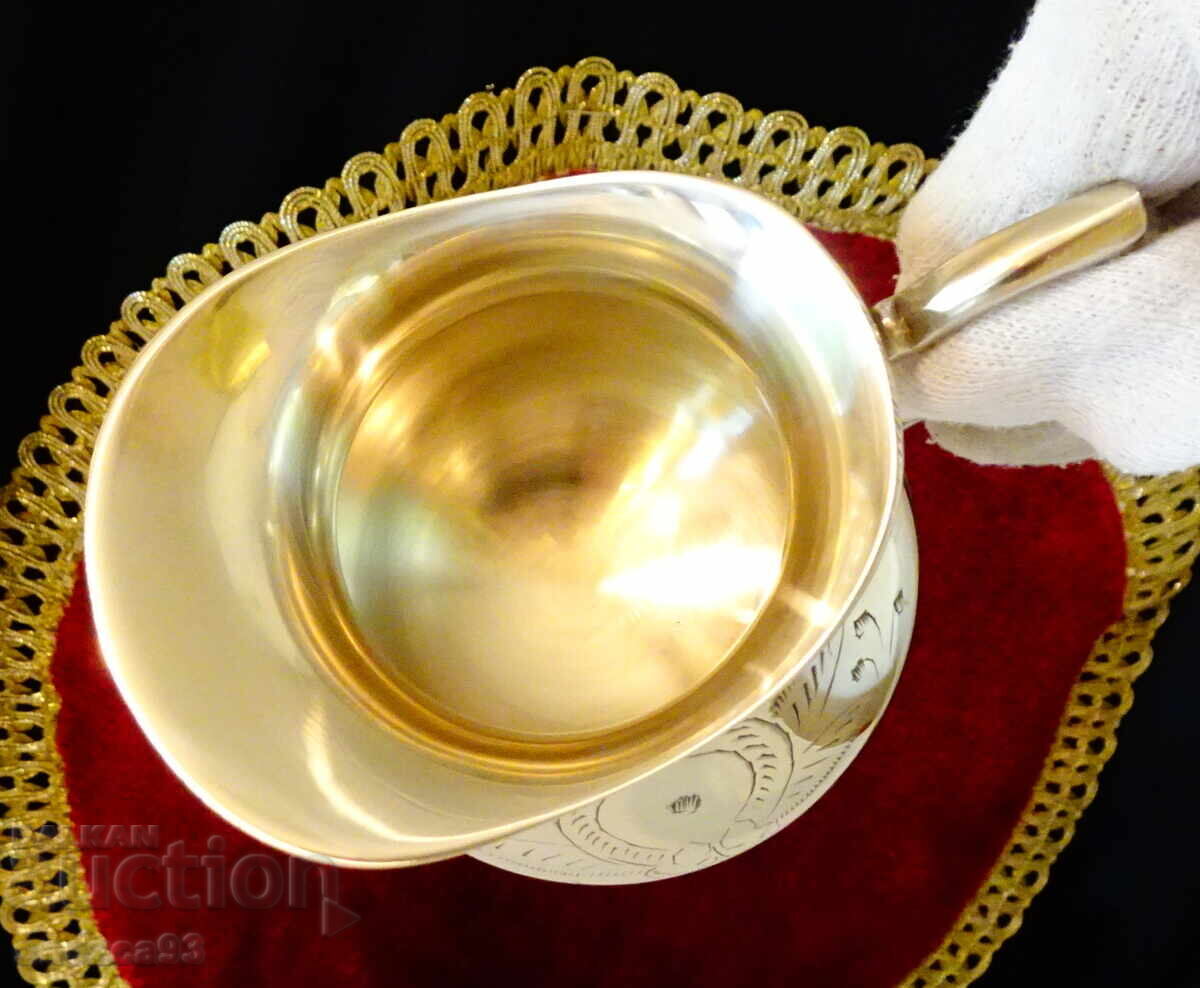 Λαμπερή μπρούτζινη κανάτα, κανατάκι, μπαρόκ με τιμή 39.00 BGN | € 19.94