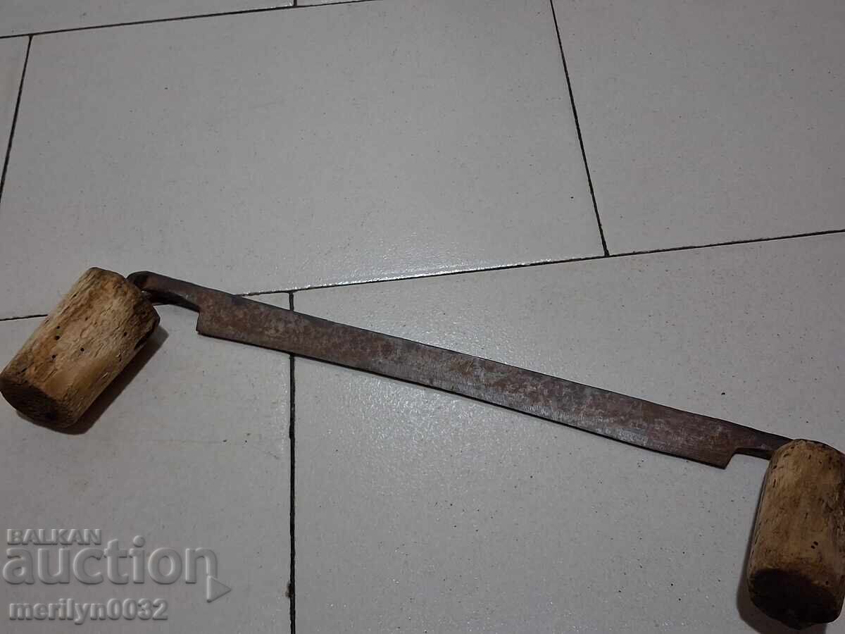 Παλιό χειροποίητο εργαλείο από σφυρήλατο σίδερο - 7