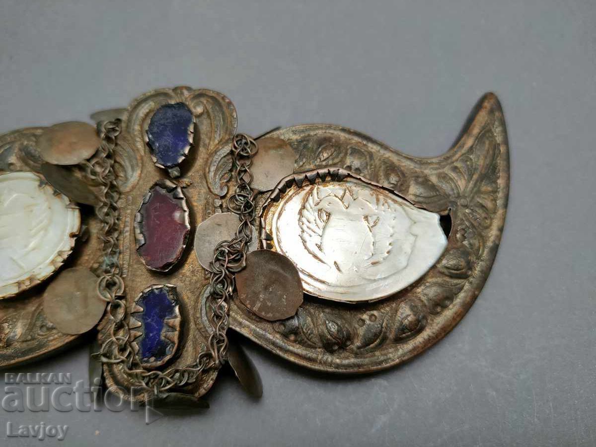 Δημοπρασία Αναγεννησιακή αγκράφα από ασήμι με μαργαριτάρι Δημοπρασία Αναγεννησιακή αγκράφα από ασήμι με μαργαριτάρι