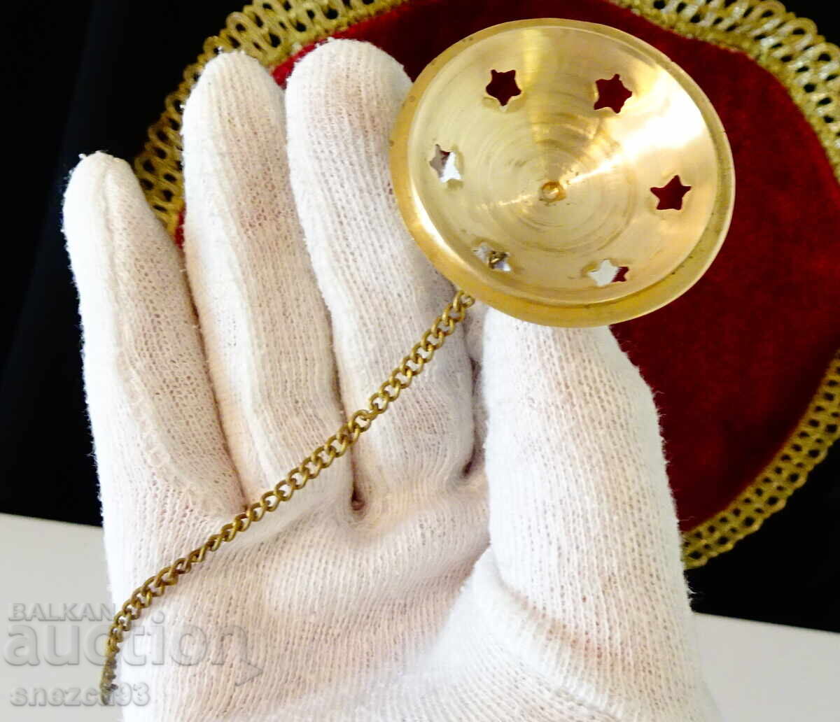 Livrarea Narghilea de bronz unicat Livrarea Narghilea de bronz unicat