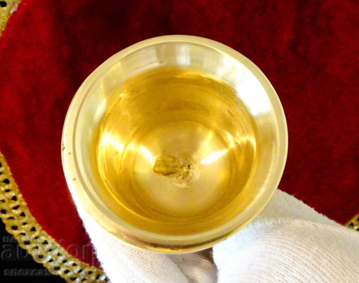 Бронзов хаван,хаванче с чукало,релеф. с цена 55.00 лв. | € 28.12