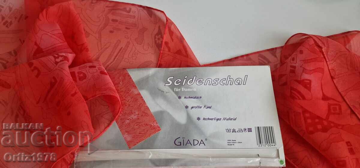 Licitație Eșarfă de mătase germană Giada, Nouă! Licitație Eșarfă de mătase germană Giada, Nouă!