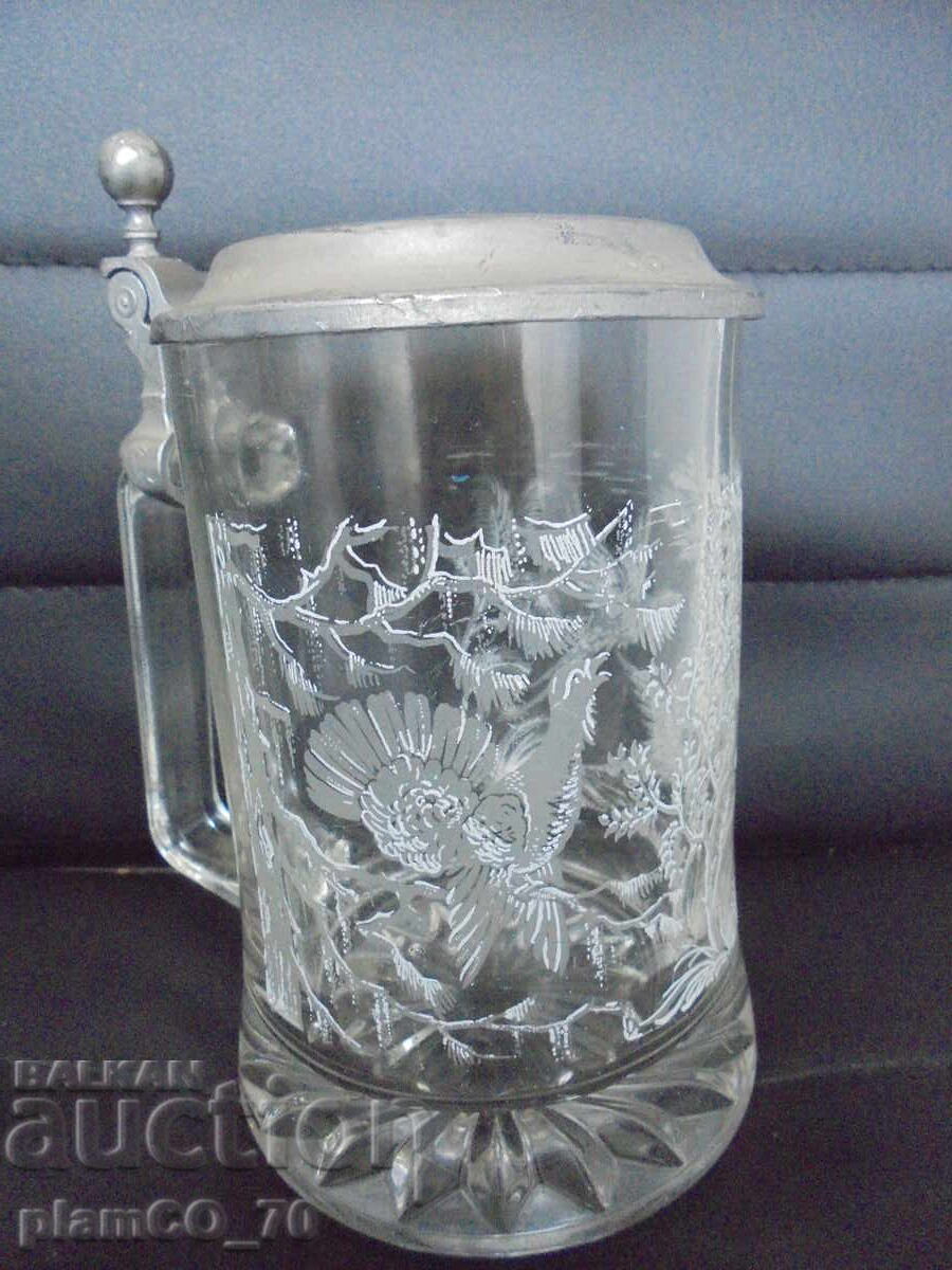 №*8195 παλιά γυάλινη χαραγμένη κούπα με μεταλλικό καπάκι №*8195 παλιά γυάλινη χαραγμένη κούπα με μεταλλικό καπάκι