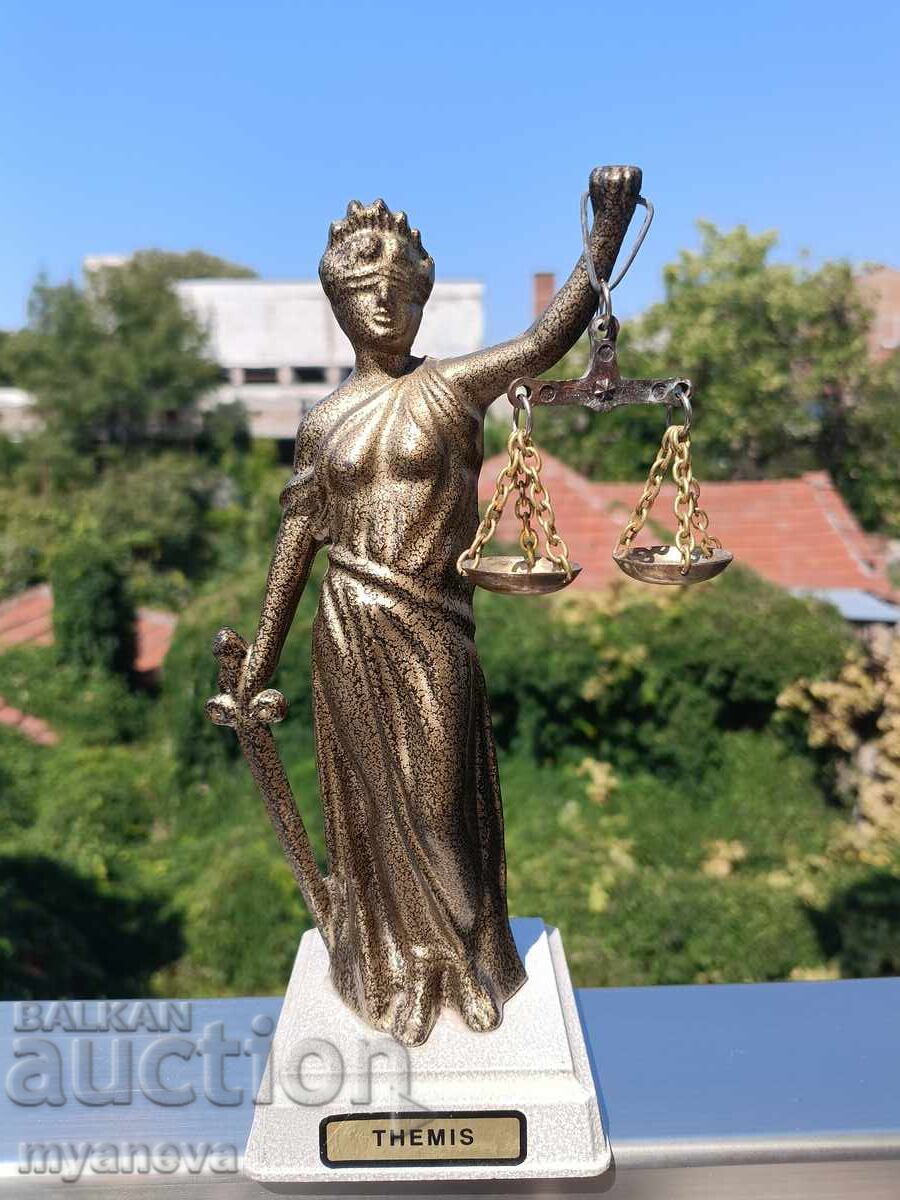 Θέμις, μεταλλικό, ελληνικό αγαλματίδιο