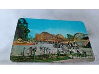 P K La Montana Rusa în Parcul de Distracții